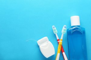 tools useful for dental hygiene during the quarantine